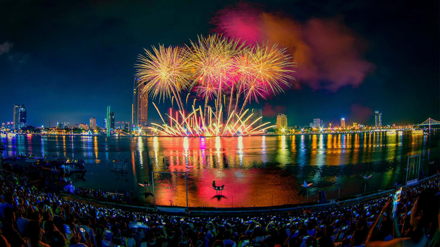 Lễ hội bắn pháo hoa tại Đà Nẵng dịp tết nguyên đán 2023