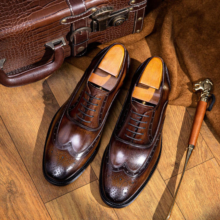 Giày da Gento được thiết kế và hoàn thiện tỉ mỉ đến từng chi tiết